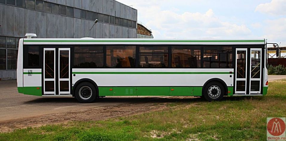 ЛиАЗ 5256 - Вид сбоку